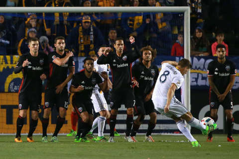 Pedro Santos scores goal to help DC United beat Montreal 1-0