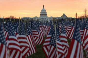 Joe Biden arrives in Washington on eve of inauguration